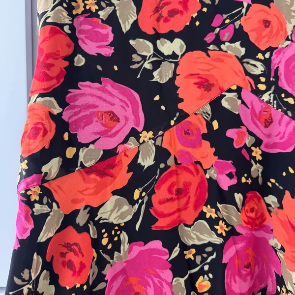 100% Silk Floral‎ Midi Dress Pink Red Black Size 14 Derby Rose Cottage Romantic - Image 6