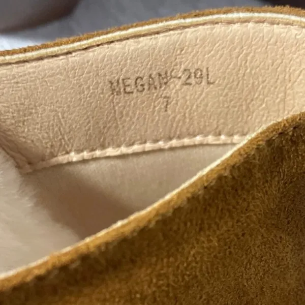 Mudd Tan Suede Faux Fur-lined Clogs Studs women size 7 - Image 6