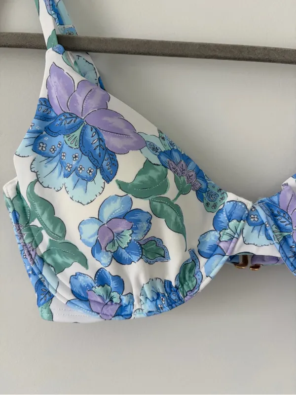 Hollister Blue Green Floral Curvy Underwire Padded Bikini Top Small - Image 2