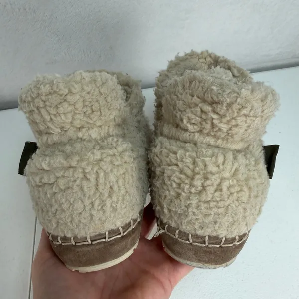 L.L. Bean 7 Cozy Slipper Booties Pile Fleece Comfort Slip On Sherpa Cream Warm - Image 8