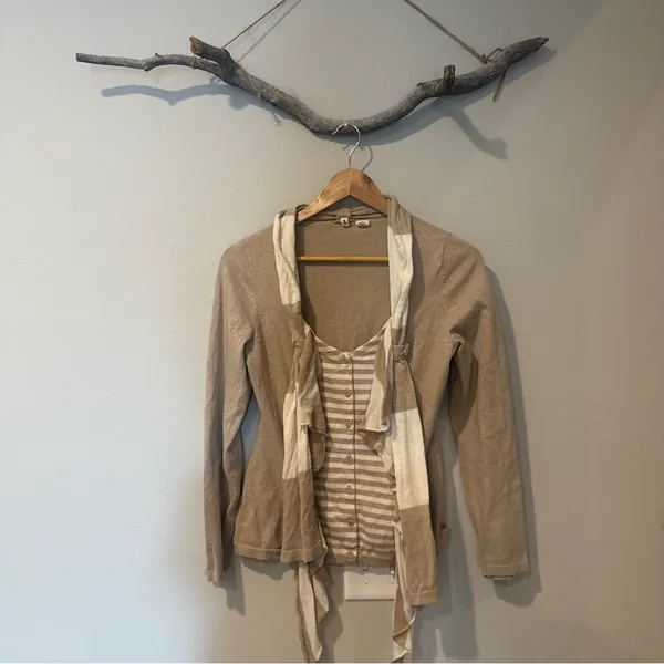 Anthropologie Moth Yemaya Draped Tan and White Sweater Cardigan - Image 2