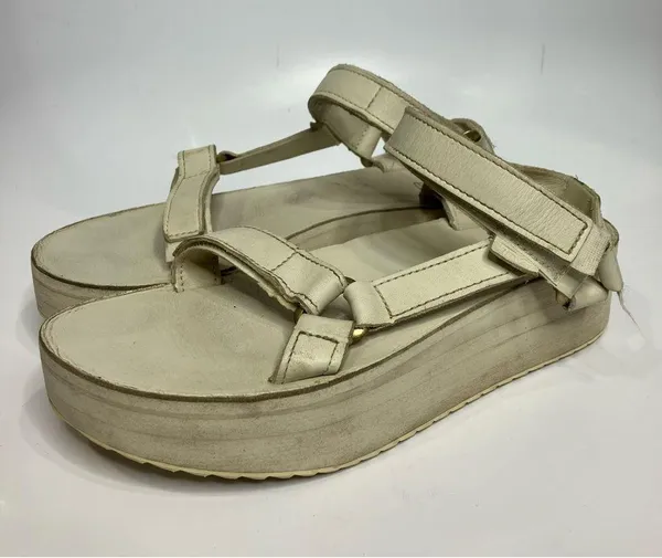 Teva platform Sandals white leather uppers & footbed womens size 9 casual trendy - Image 3