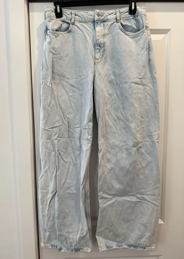 Zara Light Wash Slouchy Jeans - Image 3