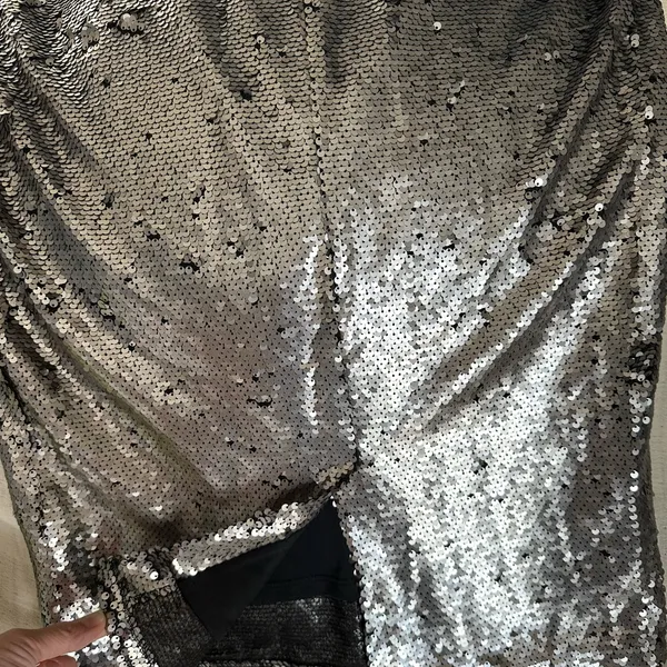 Bnwt silver sequin skirt from Worthington - Image 5