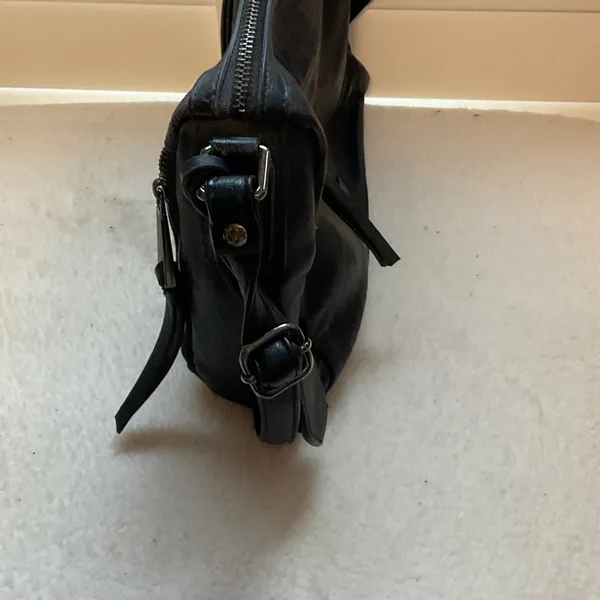 Jessica Simpson Black Crossbody Bag - Image 3