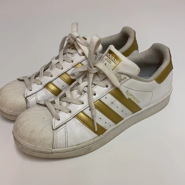 Women’s Adidas Superstar Cyber Metallic A17‎ - Image 2
