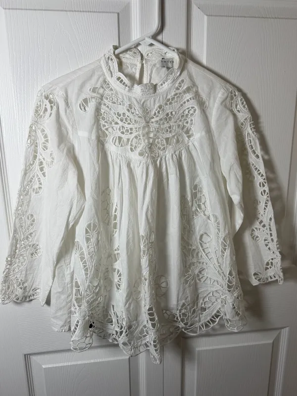 Anthropologie Haryln Butterfly Crochet Lace Peasant Top XS - Image 2