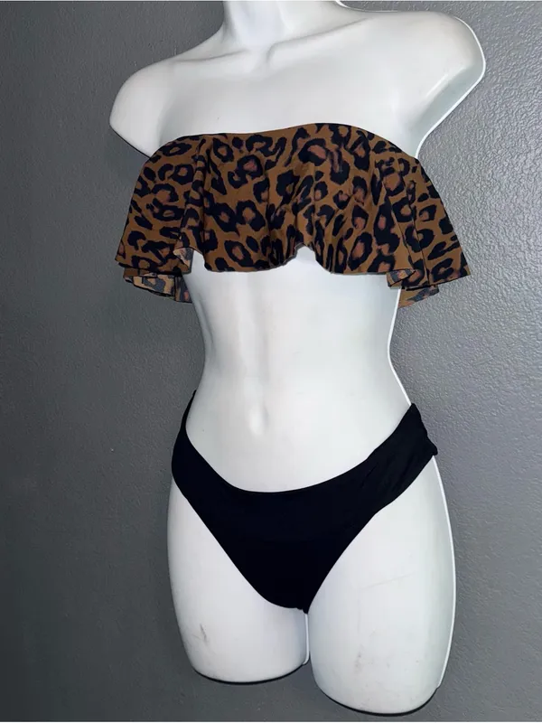 Women’s Cheetah Print Bandeau Bikini Top & Becca Black Bikini Bottoms medium - Image 2