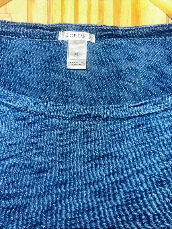J.Crew Blue long sleeve shirt with subtle marbled texture, size M #jcrew #preppy - Image 3