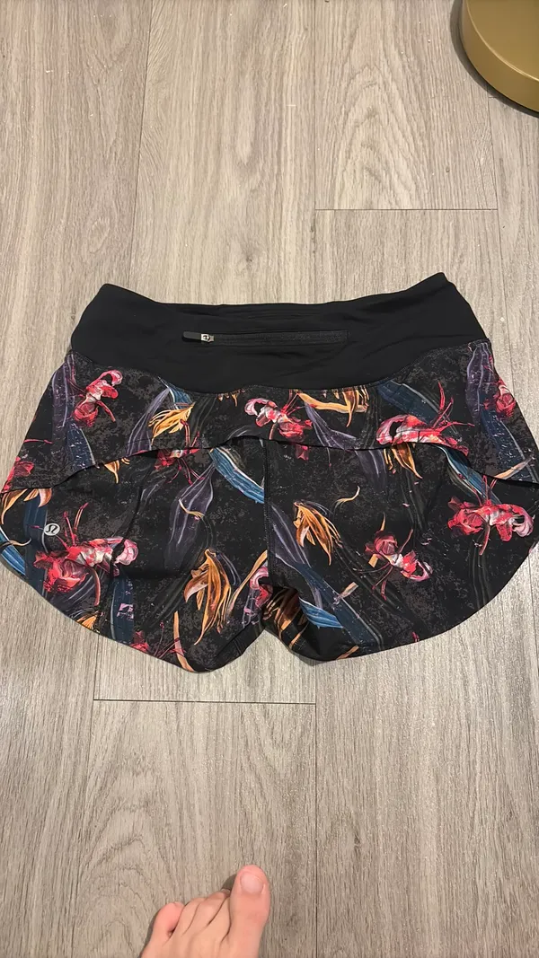 2.5" Lululemon Shorts - Image 2