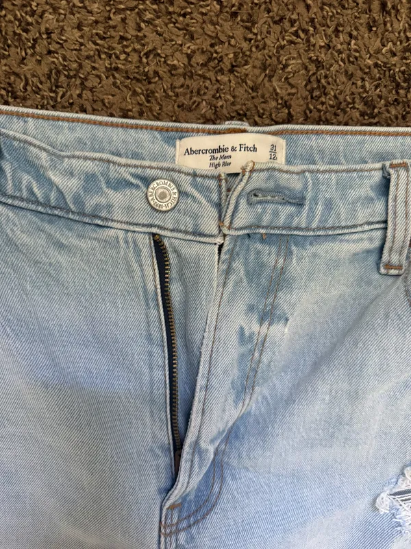 NWOT Abercrombie & Fitch Jeans - Image 2