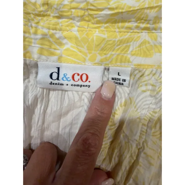 D & Co. QVC Women’s Blouse Size Large Yellow Floral Button Up 3/4 Sleeve Top - Image 5