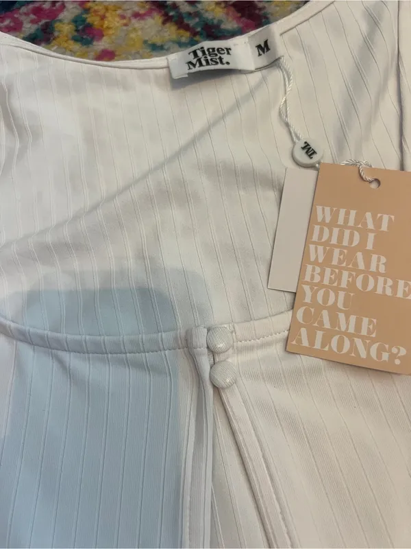 NWT Tiger Mist arti White Scoop-Neck Crop Top - Image 8