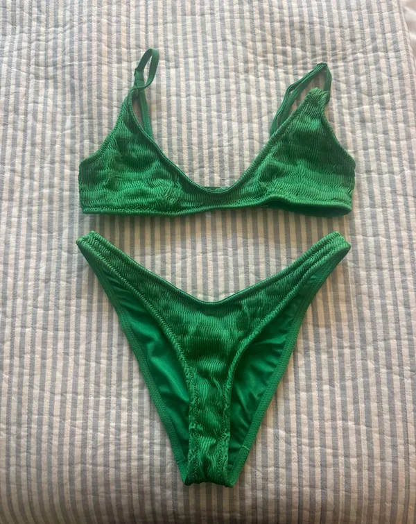 Bikini - Image 2
