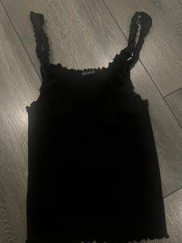 Brandy Melville black tank top with ruffled straps and hem - Image 3