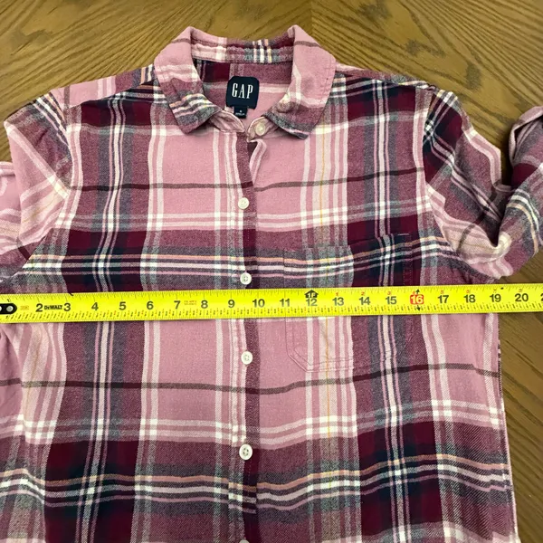 Women’s Eddie Bauer Cotton Pink Plaid Flannel shirt Size Small - Image 5
