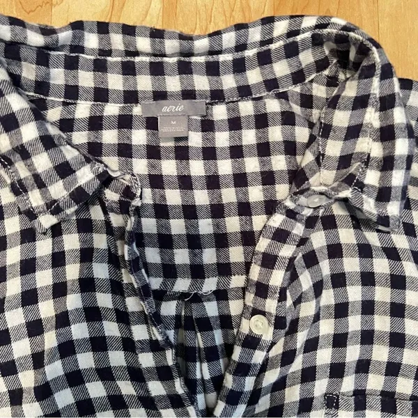 Aerie Blue and White Gingham Plaid Long Sleeve Half Button Top Women’s Medium - Image 2