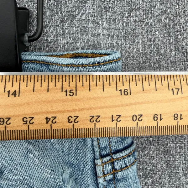Judy Blue Dad Jean Light Wash Distressed Denim Raw Hem Size 13/31 - Image 10