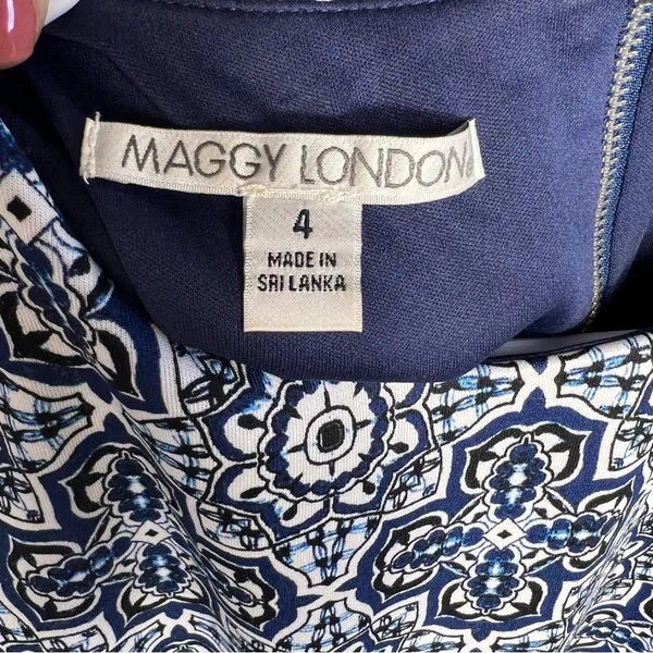 MAGGY LONDON sleeveless‎ dress blue and white back zipper size 4 cocktail party - Image 6