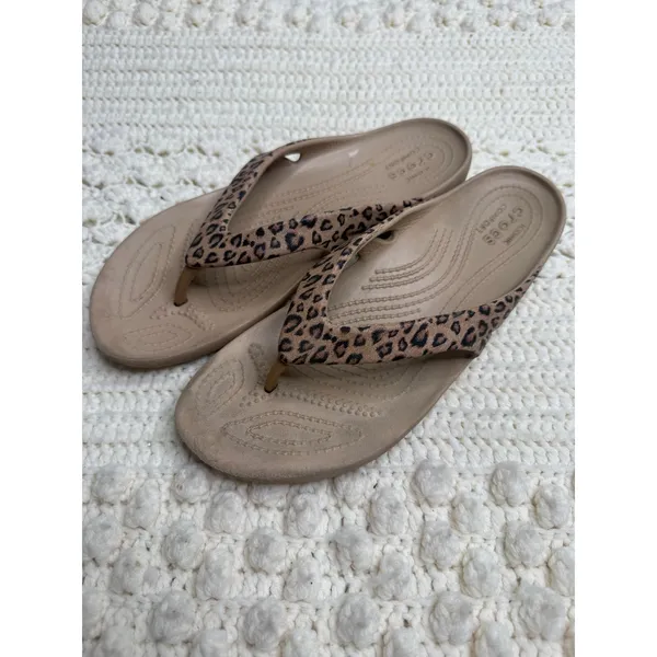 CROCS Women's 9 Kadee II Leopard Print Thong Flip Flop Sandal Shoes Tan - Image 10