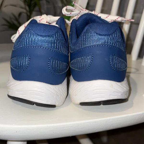 New New balance YK519 BGS running shoes Size 6 blue/white - Image 11