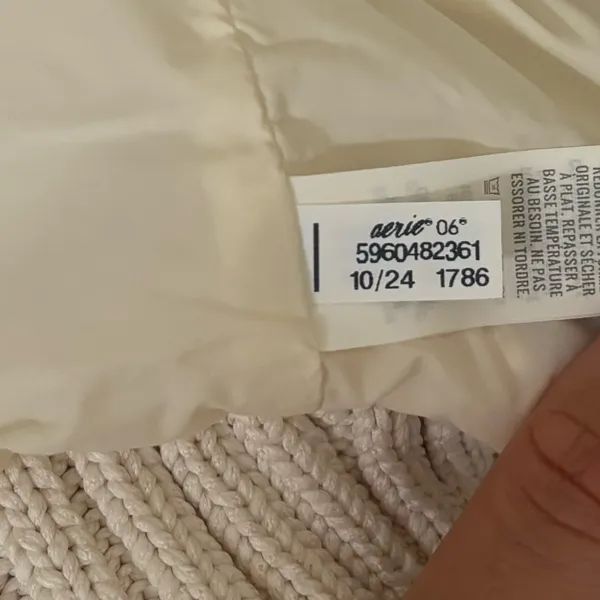 Offline by Aerie Quilted Knit Cardigan Puffer Cream Navy Oversized Sweater Cozy - Image 8
