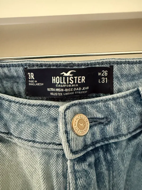 Hollister Ultra High Rise Patchwork Dad Jeans 3R 26x31 - Image 4
