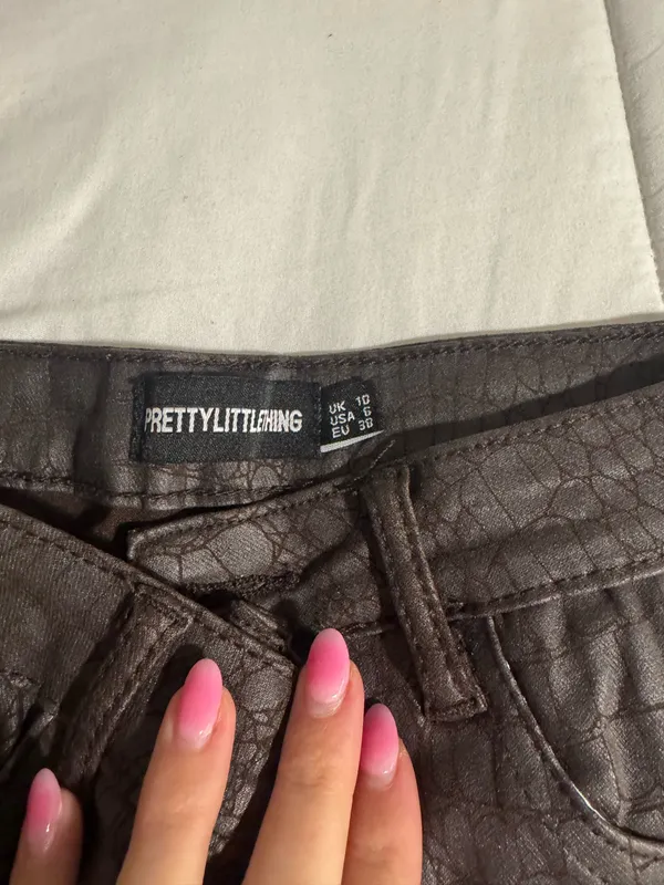 Pretty Little Thing Flare Pants - Image 7