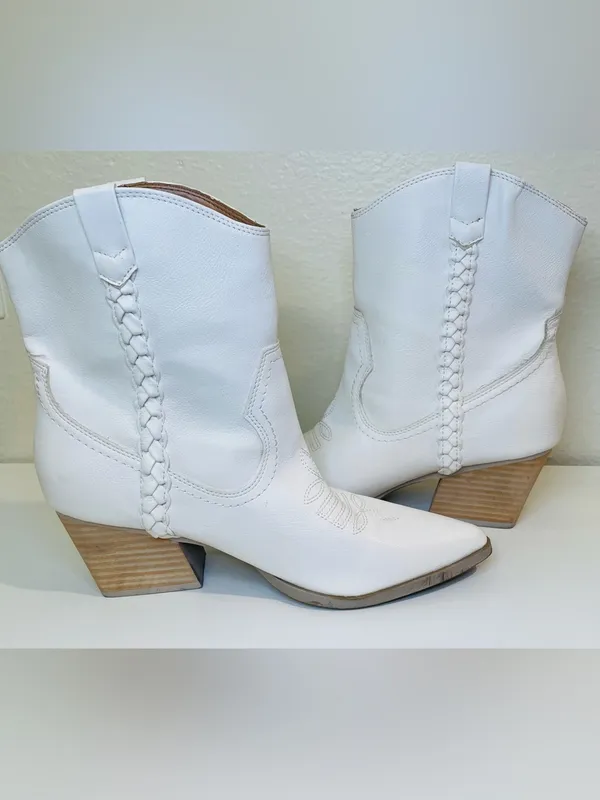 Dolce Vita Karyn Cowboy White Braided Western Leather Ankle Booties Size 10 - Image 5