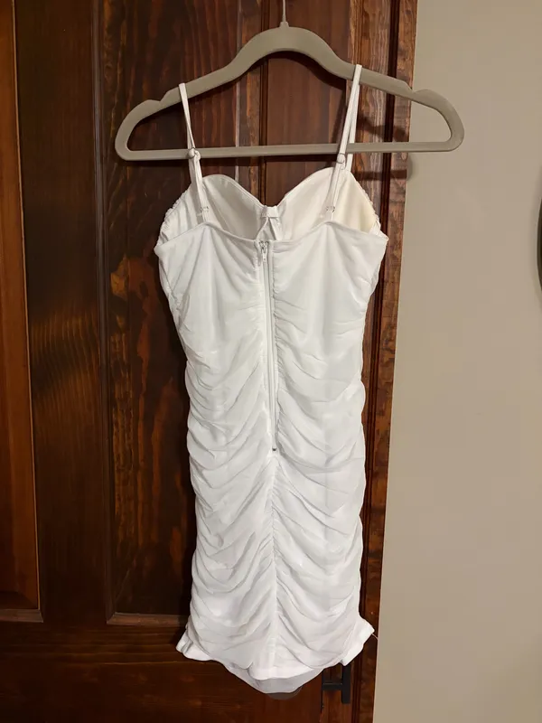 White dress Size M - Image 2
