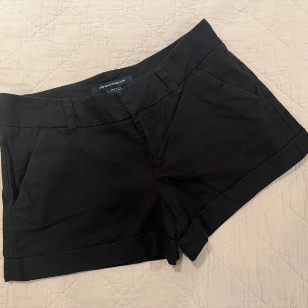 FRENCH CONNECTION Black 100% Cotton Cuffed Chino Shorts 3” Pockets Size 4 - Image 5