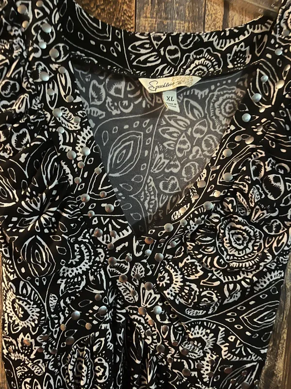Speechless women's black blouse size XL SH - Image 3