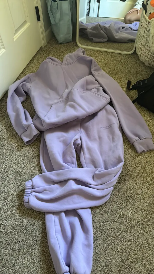 Purple comfrt sweat set Size M - Image 2