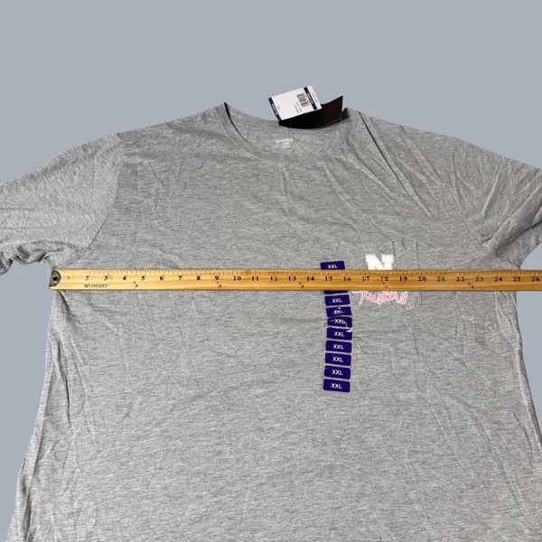 NEW Captivating Nebraska Huskers Womens XXL Gray Pocket T-Shirt NCAA Football - Image 5