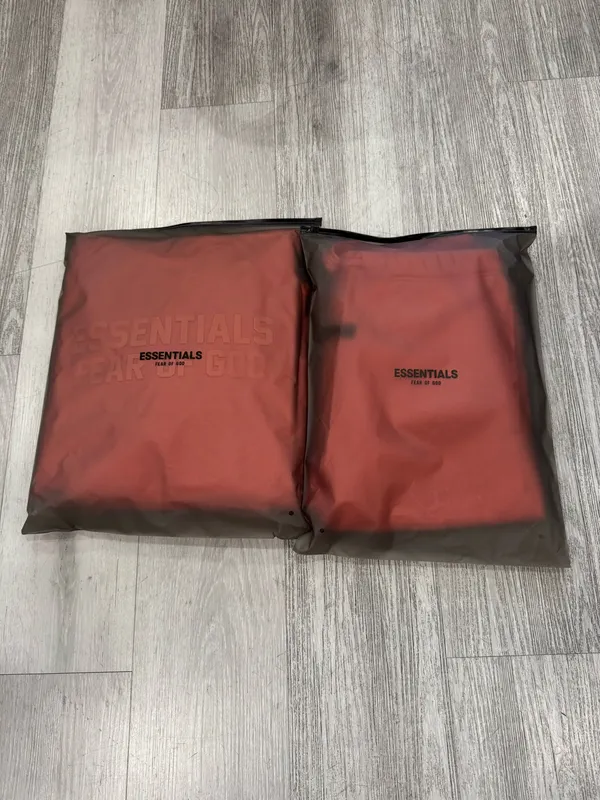Essential coral hoodie Medium size - Image 4