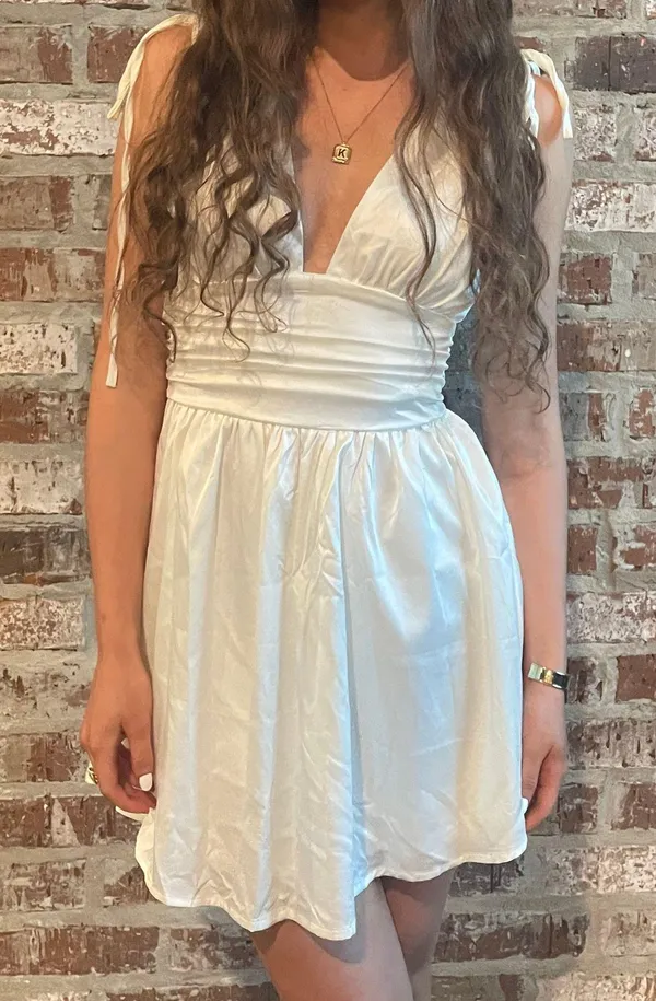 White Dress Size XS - Image 3