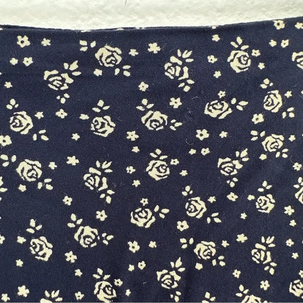 Brandy Melville Navy Floral Wrap Skirt One Size Tie Waist - Image 2