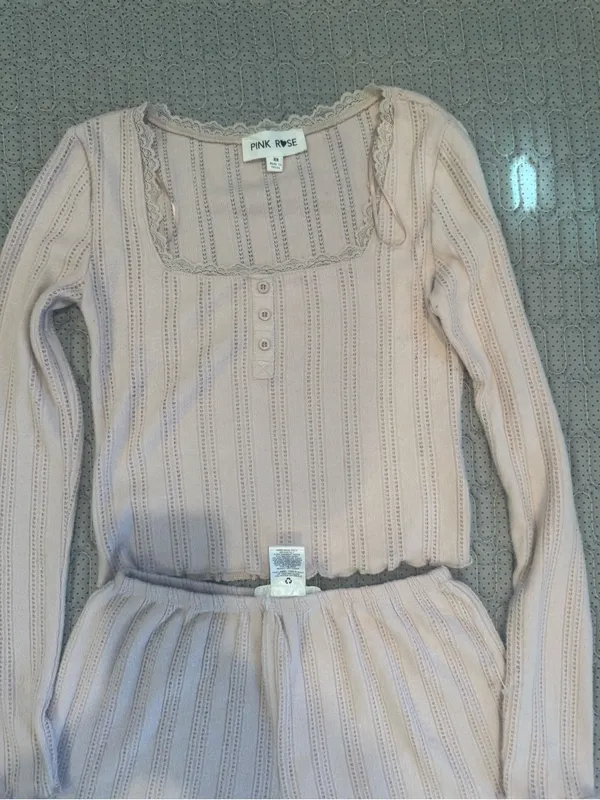 Pink Rose Ribbed Button-Front Long Sleeve Top & Shorts Sleep Set - Light Pink - Image 4