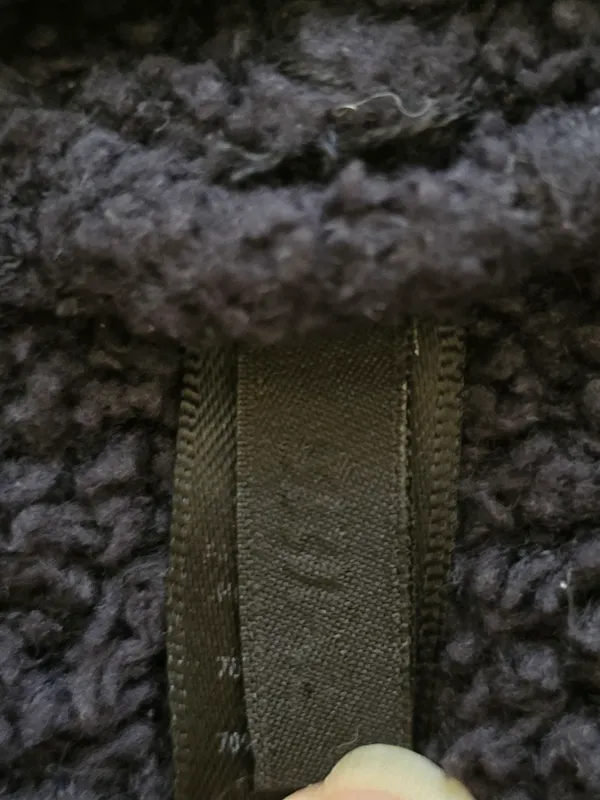 SKIMS Black Sherpa Hoodie Pullover Medium - Image 3