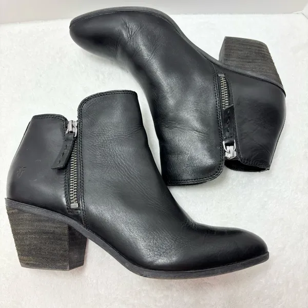 Frye Black Leather Ankle Booties with Zipper‎ Size 7M - Image 10