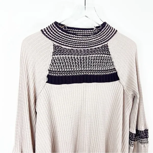 Free People Snow Day Thermal Mock Neck Top Women's Size M‎ Waffle Knit - Image 5