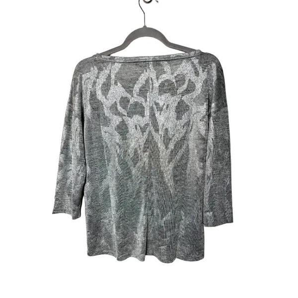 White House black market silver print top NWT small‎ - Image 7