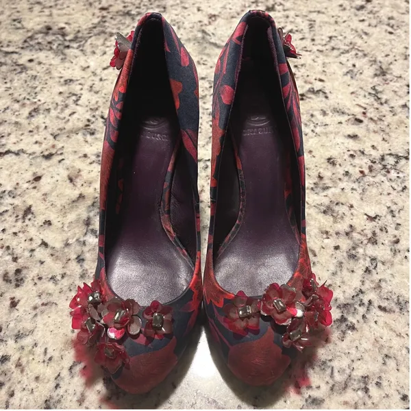 Tory Burch Floral Satin Elmira Wedge Heels‎ Red Navy Flower Embellished Size 7M - Image 5