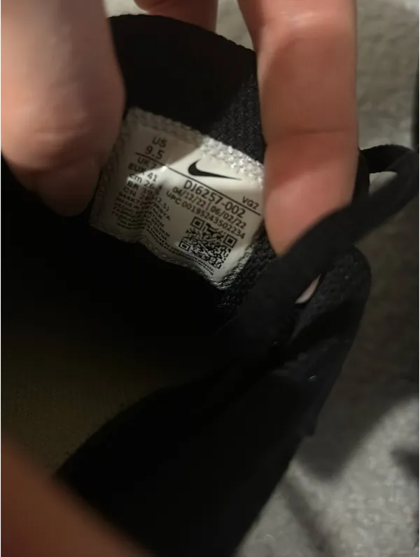 All Black Nike Running Shoes - Image 3