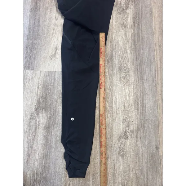 Lululemon Rain - Image 7
