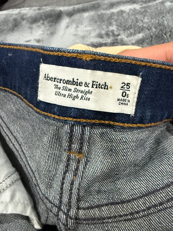 Abercrombie classic slim straight jeans - Image 4