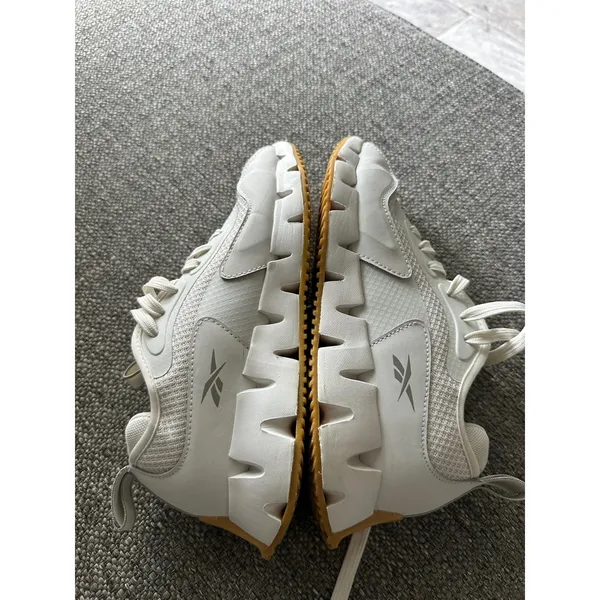 Reebok Zig Kinetica Womens Sneakers White Beige Gum Sole Running Shoes Size7 GUC - Image 3