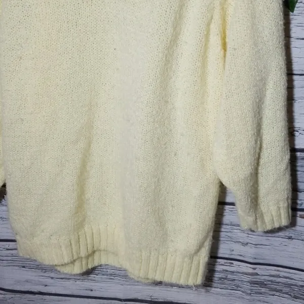 Diane Von Furstenberg high collar cream knit sweater Medium - Image 2