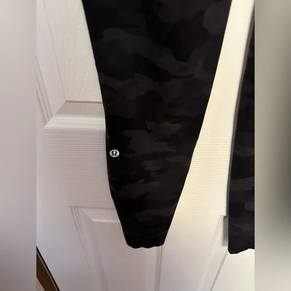 lululemon athletica High-Rise Charcoal Camo Leggings - Image 5