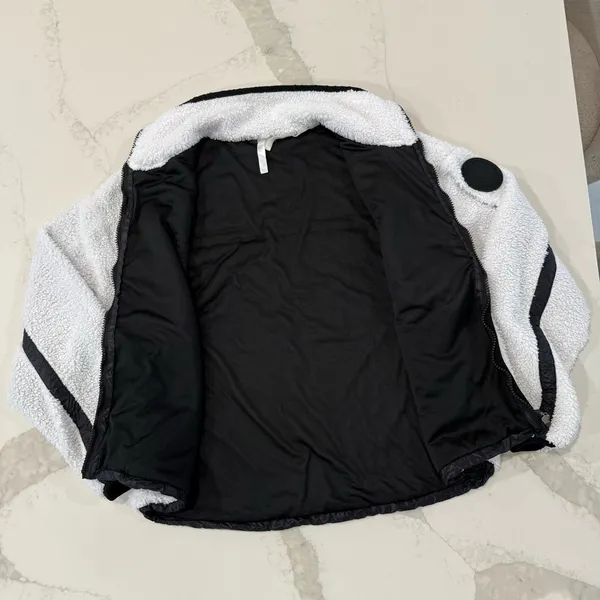 Fabletics Larissa Sherpa Fleece Zip Up Jacket Women’s Small White/Black Cozycore - Image 10